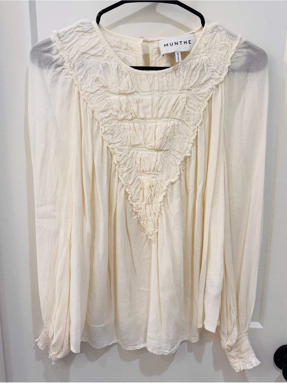 Munthe Cream Sheer Ruffled Long-Sleeve Women’s Top. Size 34/4 in mint condition